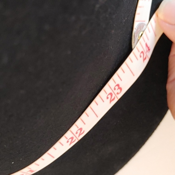 🌻NEW 100% Wool Adjustable Black Felt Bucket Hat/Cloche - Picture 9 of 9